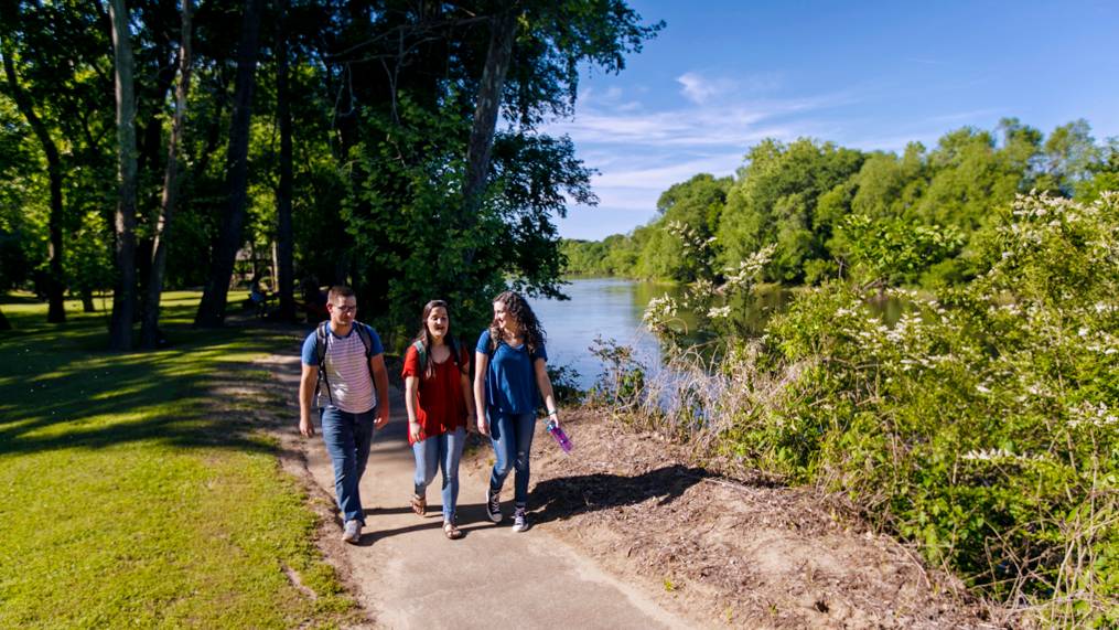 Students walking at Speer Pavillion